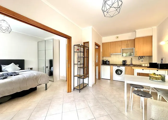 Ma - With Pool * 阿尔坎塔里利亚